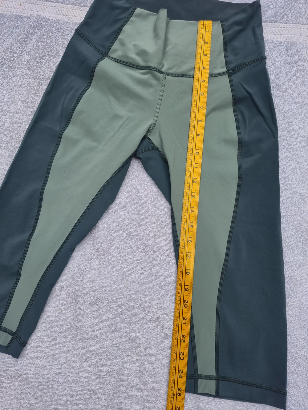 lululemon athletica Two-Tone Olive & Forest Green High-Rise Capri Leggings